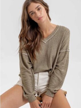 NWOT Eclipse Ribbed V-Neck Sweater in two-tone Brown